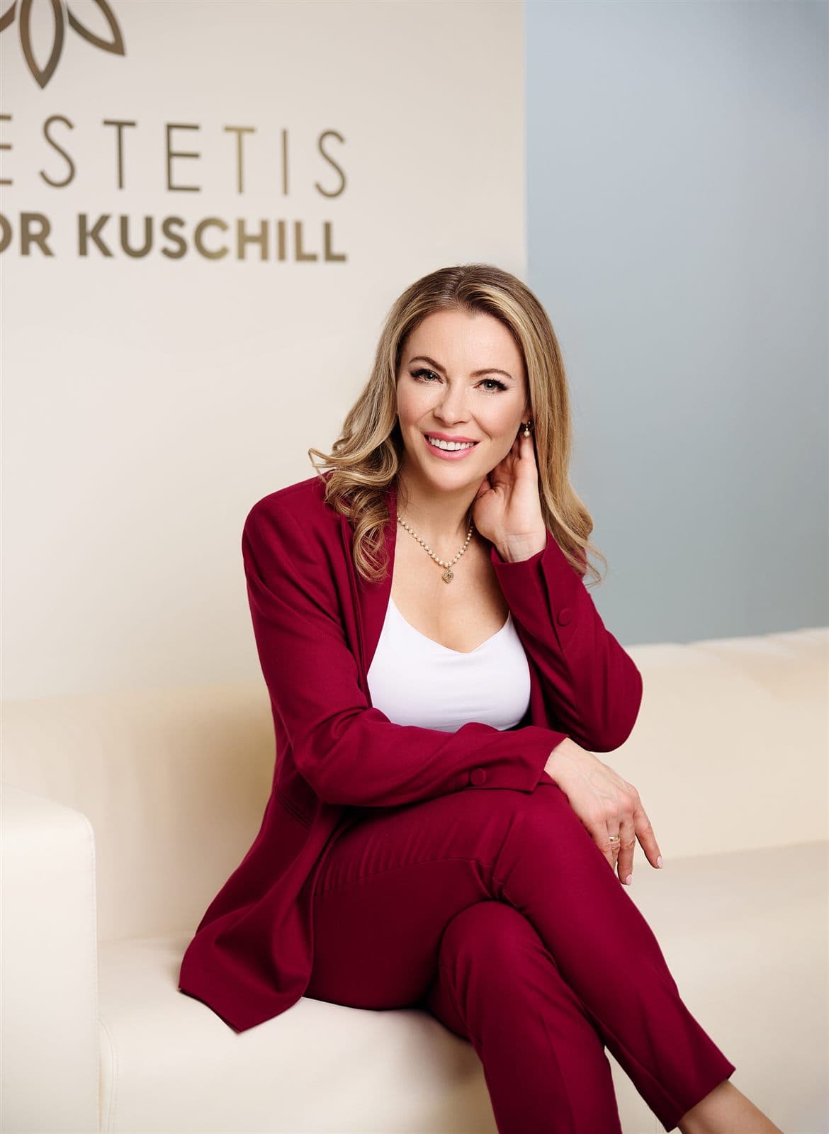 dr n. med. Joanna Kuschill-Dziurda — Gründerin der Kliniki Dr Kuschill MEDESTETIS